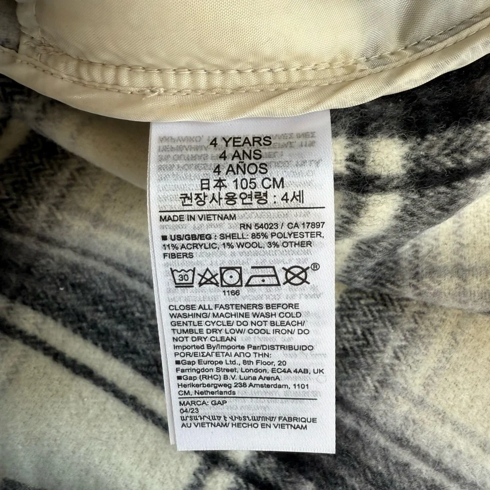 NWT Gap Plaid Button-Up Jacket (4 years)